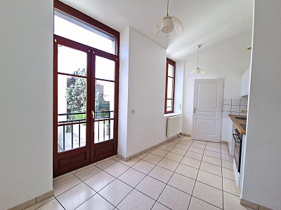 APPARTEMENT T3 A LOUER - ST ETIENNE - 72.5 m2 - 690 € charges comprises par mois