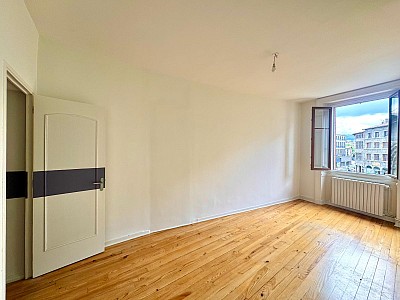 APPARTEMENT T3 A LOUER - ST ETIENNE - 84 m2 - 720 € charges comprises par mois