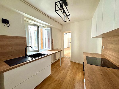 APPARTEMENT T3 A LOUER - ST ETIENNE - 84 m2 - 720 € charges comprises par mois