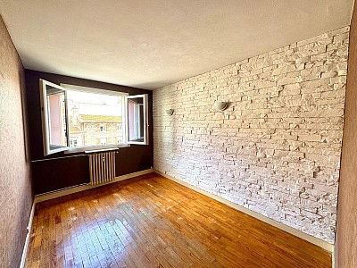 APPARTEMENT T3 A LOUER - ST ETIENNE - 57.35 m2 - 640 € charges comprises par mois