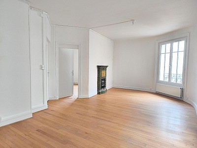 APPARTEMENT T3 A LOUER - ST ETIENNE - 82.19 m2 - 620 € charges comprises par mois