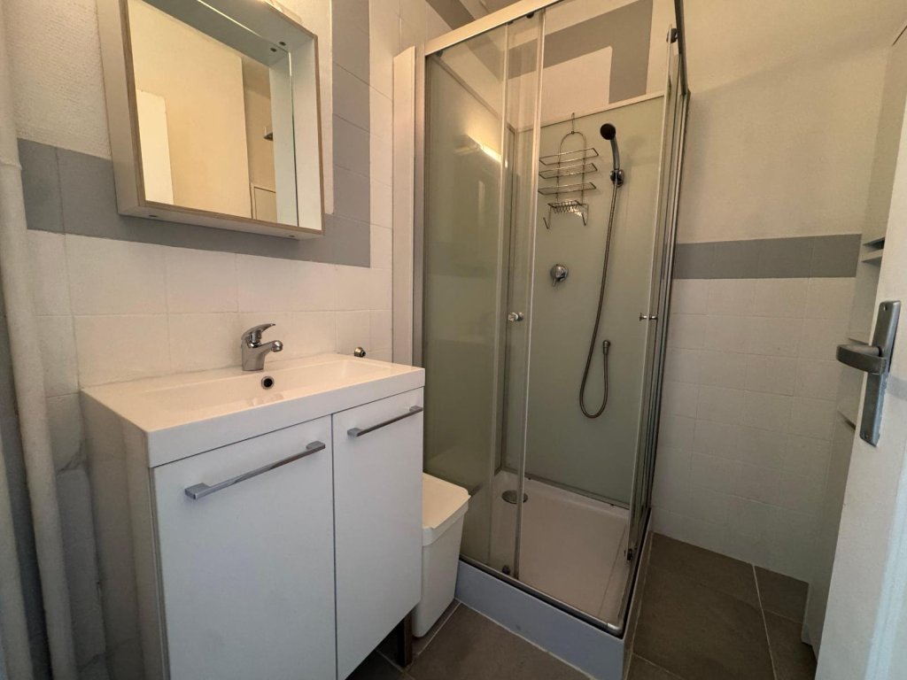 APPARTEMENT T3 A LOUER - ST ETIENNE - 63.39 m2 - 612 &euro; charges comprises par mois