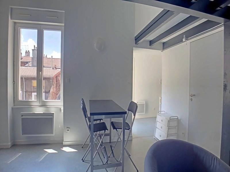APPARTEMENT T3 A LOUER - ST ETIENNE - 49.19 m2 - 580 &euro; charges comprises par mois
