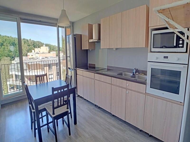 APPARTEMENT T3 A LOUER - ST ETIENNE - 63.98 m2 - 705 &euro; charges comprises par mois