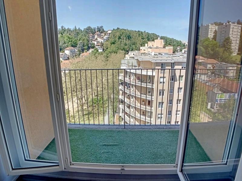 APPARTEMENT T3 A LOUER - ST ETIENNE - 63.98 m2 - 705 &euro; charges comprises par mois