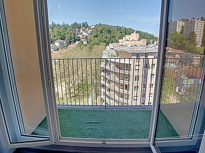 APPARTEMENT T3 A LOUER - ST ETIENNE - 63.98 m2 - 705 € charges comprises par mois