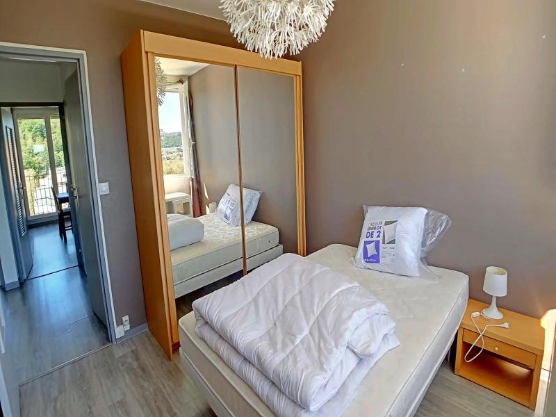 APPARTEMENT T3 A LOUER - ST ETIENNE - 63.98 m2 - 705 &euro; charges comprises par mois