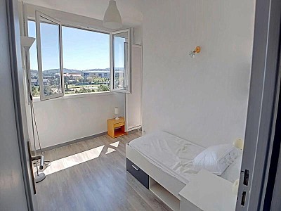APPARTEMENT T3 A LOUER - ST ETIENNE - 63.98 m2 - 705 € charges comprises par mois