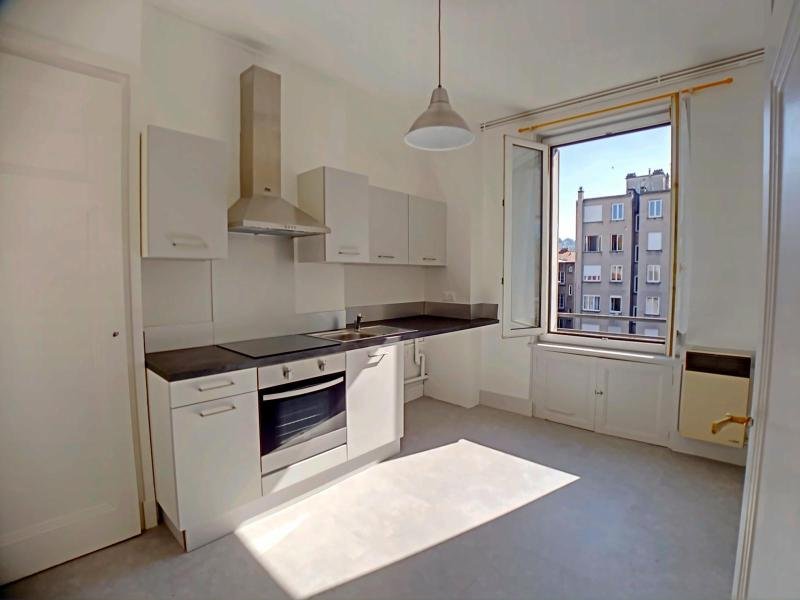 APPARTEMENT T3 A LOUER - ST ETIENNE - 69.8 m2 - 736 &euro; charges comprises par mois