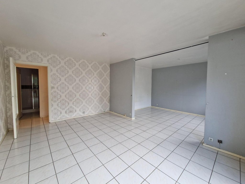 APPARTEMENT T3 A LOUER - ST ETIENNE - 63.74 m2 - 520 &euro; charges comprises par mois