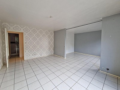 APPARTEMENT T3 A LOUER - ST ETIENNE - 63.74 m2 - 520 € charges comprises par mois