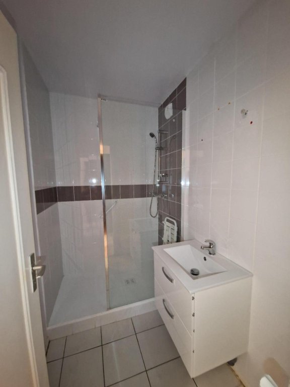 APPARTEMENT T3 A LOUER - ST ETIENNE - 63.74 m2 - 520 &euro; charges comprises par mois