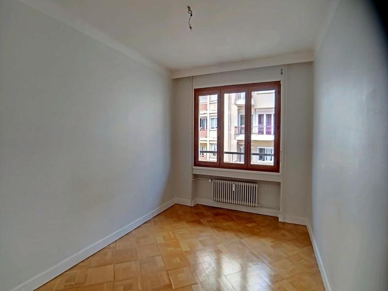 APPARTEMENT T3 A LOUER - ST ETIENNE - 83.34 m2 - 638 &euro; charges comprises par mois