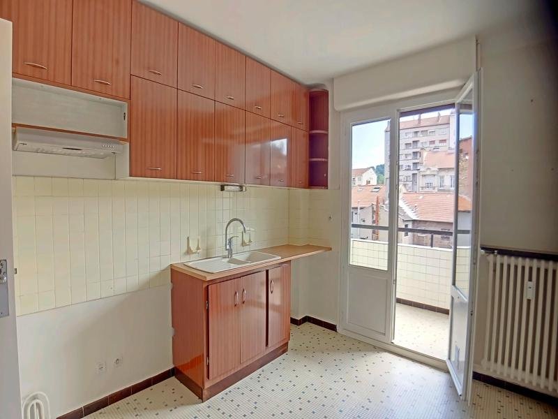 APPARTEMENT T3 A LOUER - ST ETIENNE - 83.34 m2 - 638 &euro; charges comprises par mois