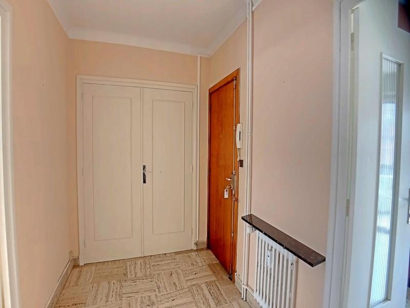 APPARTEMENT T3 A LOUER - ST ETIENNE - 83.34 m2 - 638 &euro; charges comprises par mois