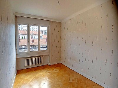 APPARTEMENT T3 A LOUER - ST ETIENNE - 83.34 m2 - 638 € charges comprises par mois