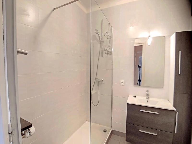 APPARTEMENT T3 A LOUER - ST ETIENNE - 83.34 m2 - 638 &euro; charges comprises par mois