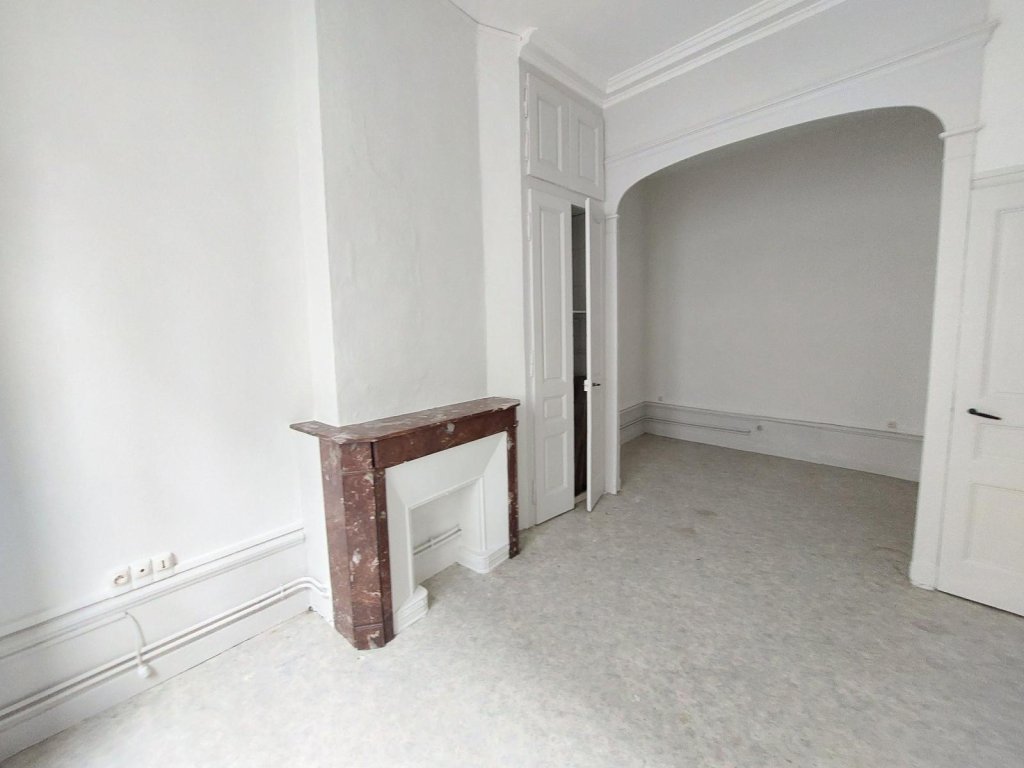APPARTEMENT T3 A LOUER - ST ETIENNE - 71.89 m2 - 498 &euro; charges comprises par mois