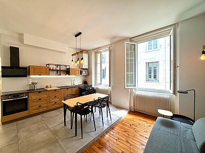 APPARTEMENT T3 A LOUER - ST ETIENNE - 51.59 m2 - 695 € charges comprises par mois