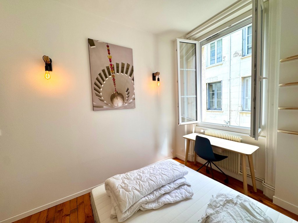 APPARTEMENT T3 A LOUER - ST ETIENNE - 51.59 m2 - 695 &euro; charges comprises par mois