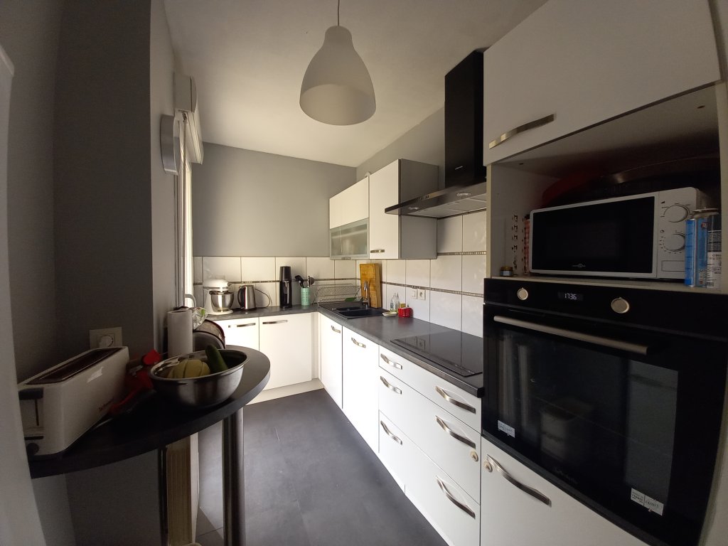 APPARTEMENT T3 A LOUER - ST ETIENNE - 60.63 m2 - 690 &euro; charges comprises par mois