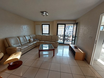 APPARTEMENT T3 A LOUER - ST ETIENNE - 88.68 m2 - 810 € charges comprises par mois
