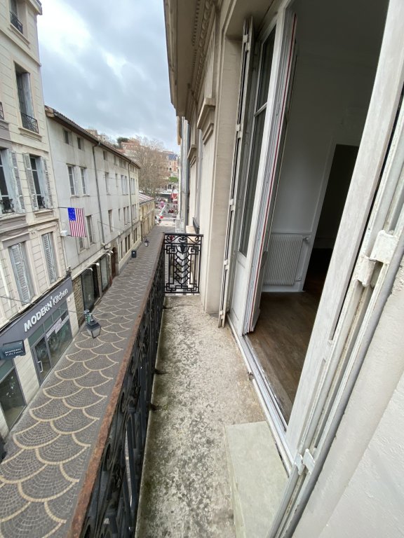 APPARTEMENT T3 A LOUER - ST ETIENNE - 57.2 m2 - 510 &euro; charges comprises par mois