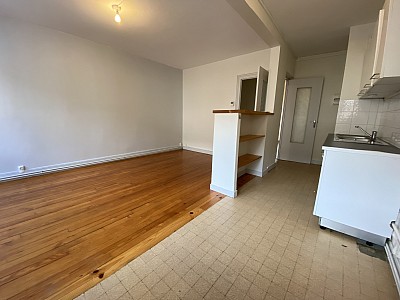 APPARTEMENT T3 A LOUER - ST ETIENNE - 63.21 m2 - 495 € charges comprises par mois