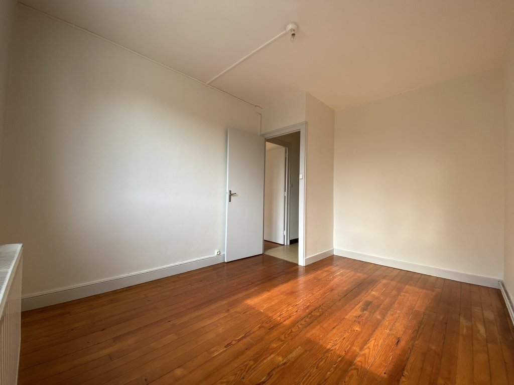 APPARTEMENT T3 A LOUER - ST ETIENNE - 63.21 m2 - 495 &euro; charges comprises par mois