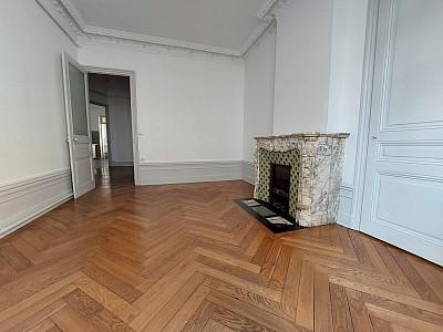 APPARTEMENT T3 A LOUER - ST ETIENNE - 87.77 m2 - 780 € charges comprises par mois