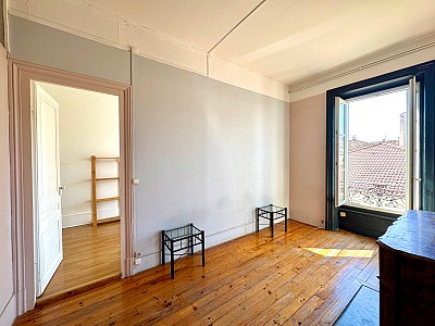 APPARTEMENT T3 A LOUER - ST ETIENNE - 78.59 m2 - 645 € charges comprises par mois
