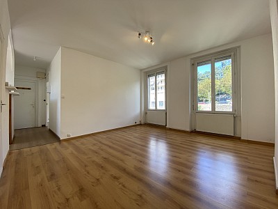 APPARTEMENT T3 A LOUER - ST ETIENNE - 54.2 m2 - 490 &euro; charges comprises par mois