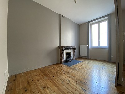 APPARTEMENT T3 A LOUER - ST ETIENNE - 51 m2 - 480 &euro; charges comprises par mois