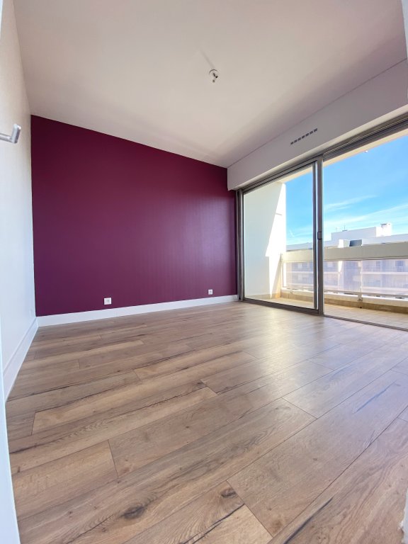 APPARTEMENT T3 A LOUER - ST ETIENNE - 68.68 m2 - 790 &euro; charges comprises par mois
