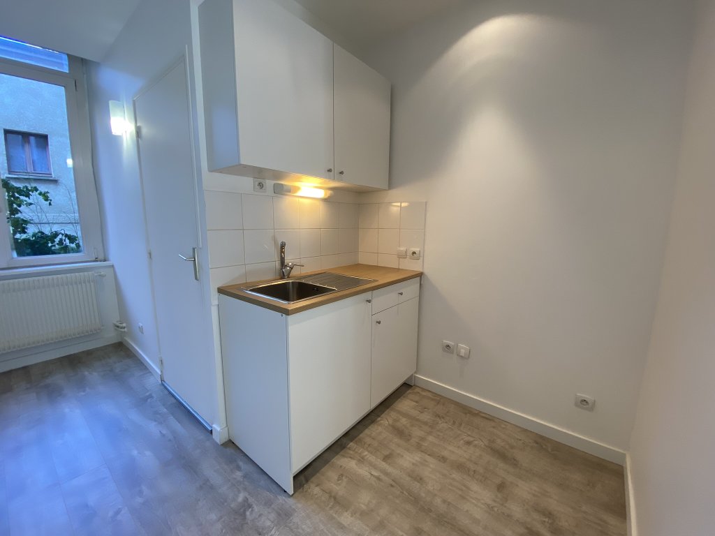 APPARTEMENT T3 A LOUER - ST ETIENNE - 59.28 m2 - 495 &euro; charges comprises par mois