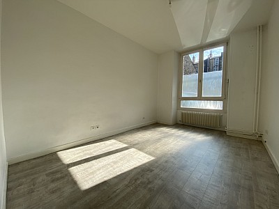 APPARTEMENT T3 A LOUER - ST ETIENNE - 59.28 m2 - 495 € charges comprises par mois