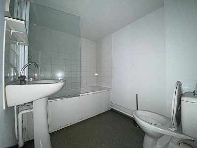 APPARTEMENT T3 A LOUER - ST ETIENNE - 43.11 m2 - 556 € charges comprises par mois