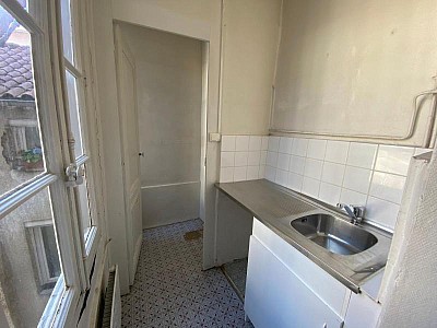 APPARTEMENT T3 A LOUER - ST ETIENNE - 80.44 m2 - 720 € charges comprises par mois