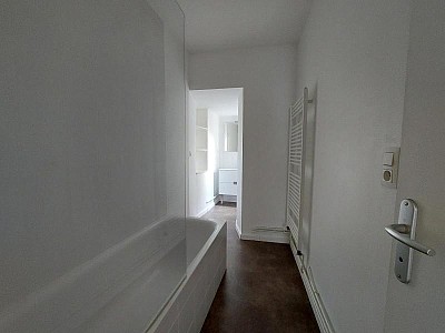 APPARTEMENT T3 A LOUER - ST ETIENNE - 62.95 m2 - 618 € charges comprises par mois