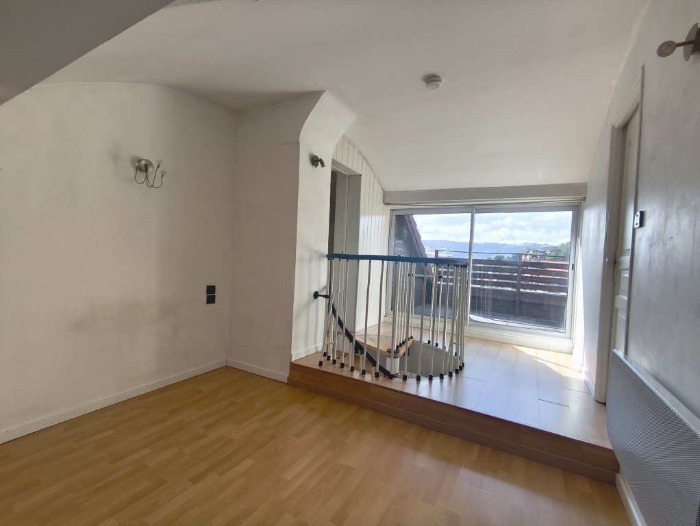 APPARTEMENT T3 A LOUER - ST ETIENNE - 70.85 m2 - 635 &euro; charges comprises par mois