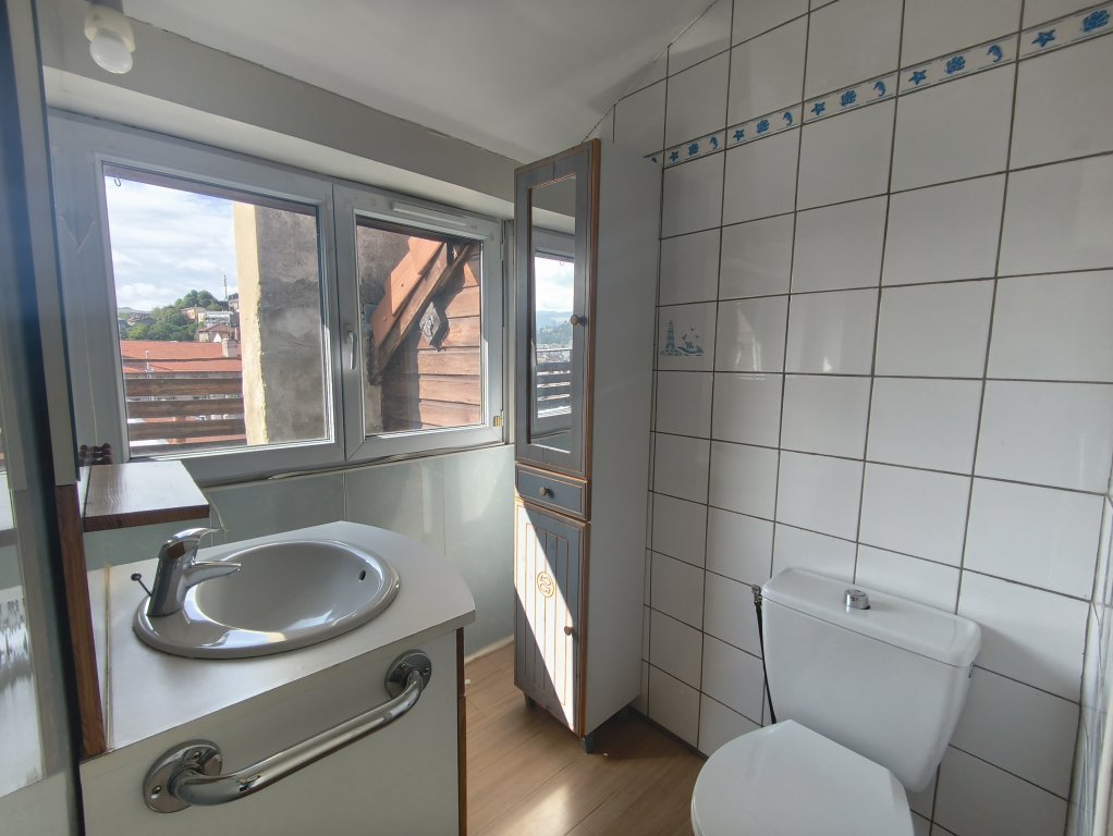 APPARTEMENT T3 A LOUER - ST ETIENNE - 70.85 m2 - 635 &euro; charges comprises par mois