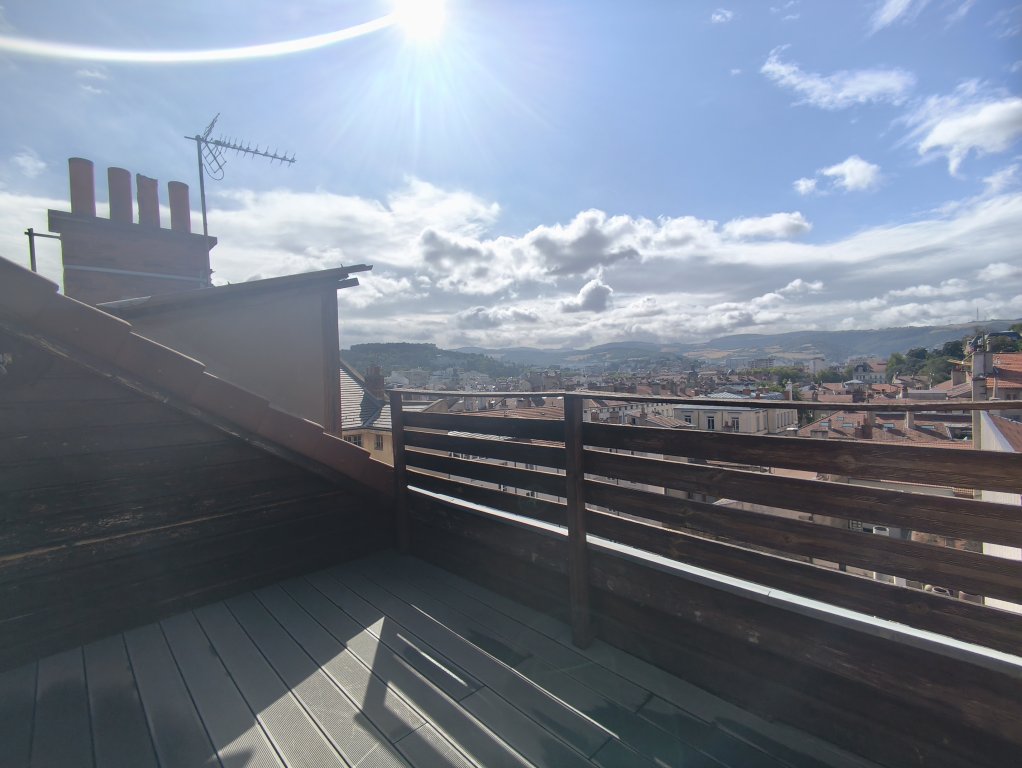 APPARTEMENT T3 A LOUER - ST ETIENNE - 70.85 m2 - 635 &euro; charges comprises par mois