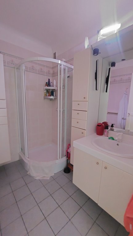 APPARTEMENT T3 A LOUER - ST ETIENNE - 86.45 m2 - 940 &euro; charges comprises par mois