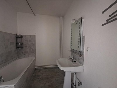 APPARTEMENT T3 A LOUER - ST ETIENNE - 70.92 m2 - 645 € charges comprises par mois
