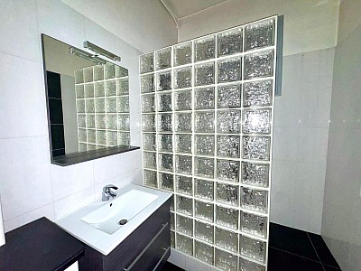APPARTEMENT T3 A LOUER - ST ETIENNE - 74.9 m2 - 695 € charges comprises par mois