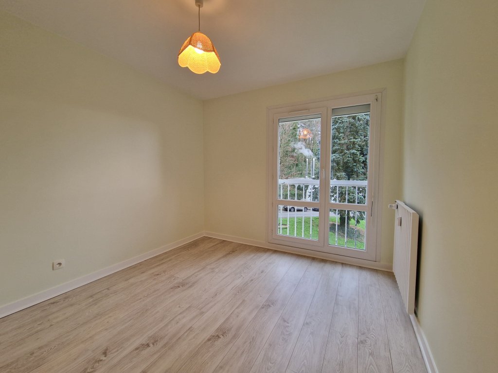 APPARTEMENT T3 A LOUER - ST ETIENNE - 67.06 m2 - 695 &euro; charges comprises par mois