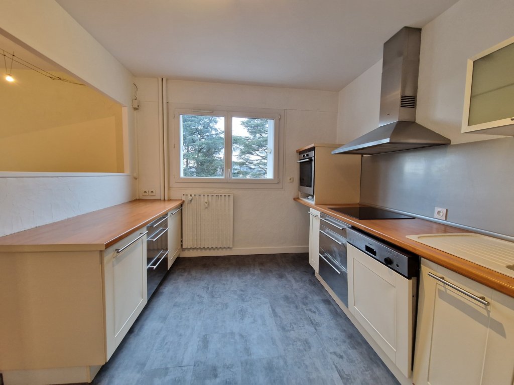 APPARTEMENT T3 A LOUER - ST ETIENNE - 67.06 m2 - 695 &euro; charges comprises par mois