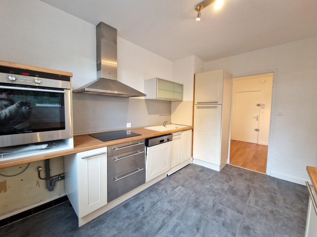APPARTEMENT T3 A LOUER - ST ETIENNE - 67.06 m2 - 695 &euro; charges comprises par mois