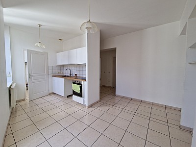 APPARTEMENT T3 A LOUER - ST ETIENNE - 72.5 m2 - 650 &euro; charges comprises par mois