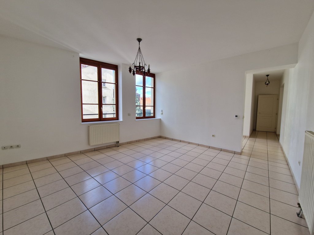 APPARTEMENT T3 A LOUER - ST ETIENNE - 72.5 m2 - 650 &euro; charges comprises par mois
